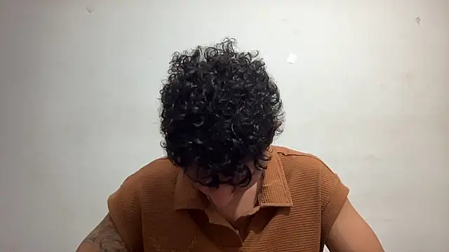 Snapshot of bob_petterson chatting on January 1, 11:07 pm bob petterson online show from January 1, 11:07 pm