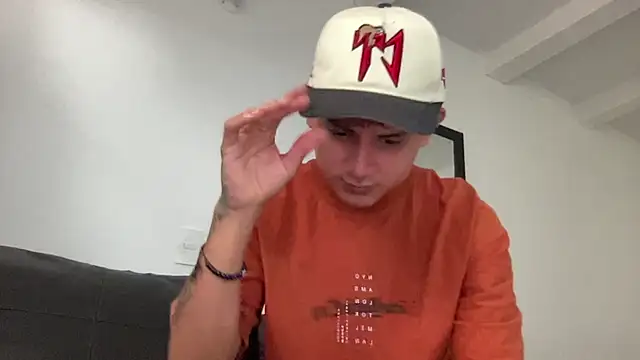 Snapshot of bob_petterson chatting on January 26, 8:56 pm bob petterson online show from January 26, 8:56 pm