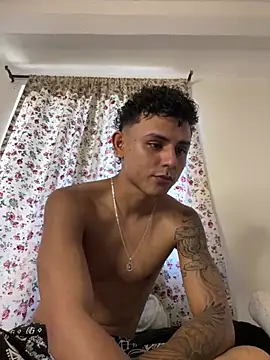 Snapshot of bob_petterson chatting on January 29, 7:43 pm bob petterson online show from January 29, 7:43 pm