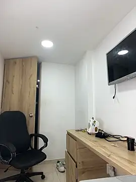 Snapshot of bob_petterson chatting on September 18, 3:52 am bob petterson online show from September 18, 3:52 am