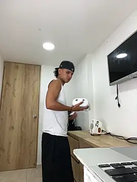 Snapshot of bob_petterson chatting on September 30, 4:50 am bob petterson online show from September 30, 4:50 am