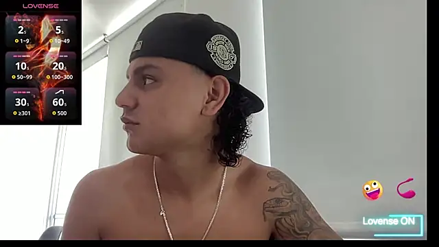 Snapshot of bob_petterson chatting on October 23, 1:54 pm bob petterson online show from October 23, 1:54 pm