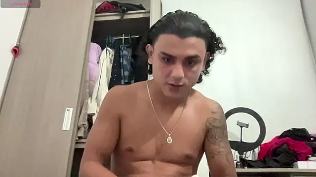 Snapshot of bob_petterson chatting on November 1, 4:36 am bob petterson online show from November 1, 4:36 am