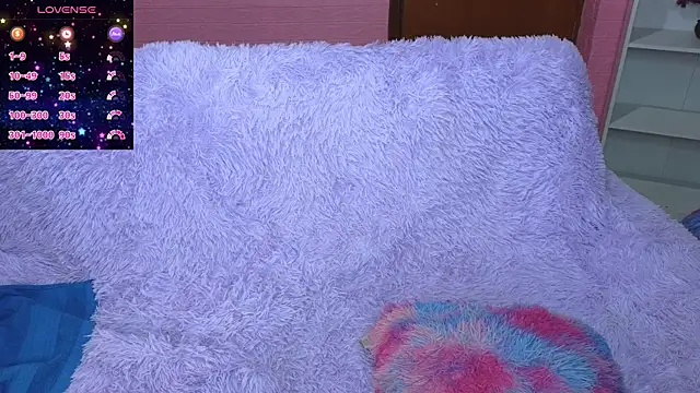 Snapshot of keity_moon chatting on February 19, 5:27 pm keity moon online show from February 19, 5:27 pm