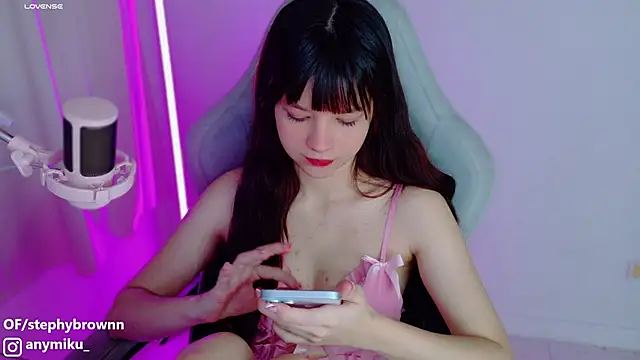 Snapshot of stephybrown chatting on January 30, 11:24 pm stephybrown online show from January 30, 11:24 pm