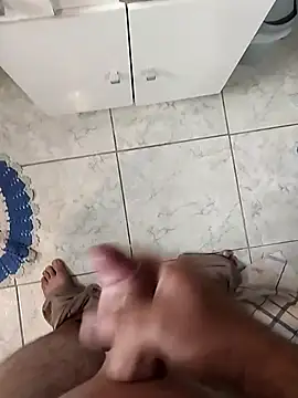 danielsafado222 online show from April 21, 6:12 pm