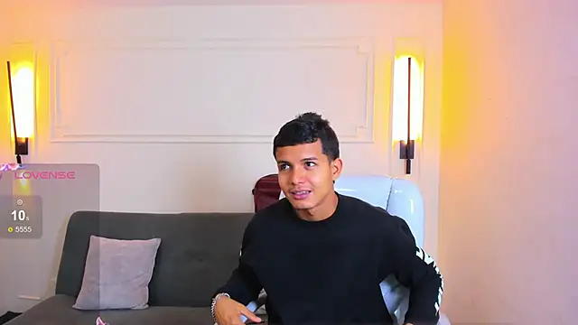 Paradise boy s online show from April 18, 2:43 pm