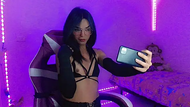 Ms-Zoehans online show from November 21, 1:48 am