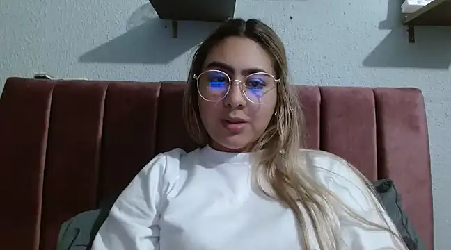 Miabonnett  online show from January 29, 10:53 pm