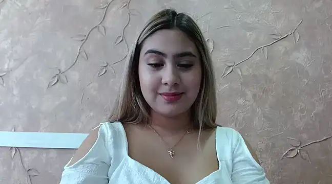 Miabonnett  online show from February 22, 3:14 pm