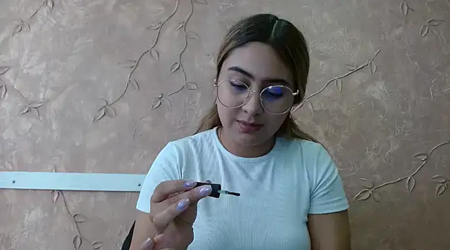 Miabonnett  online show from March 14, 3:14 pm