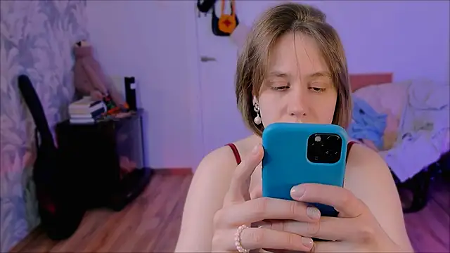 Malinax online show from April 10, 1:49 pm