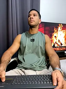 Snapshot of JJ_Shelby chatting on December 17, 10:05 pm JJ Shelby online show from December 17, 10:05 pm