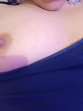 Snapshot of Mimy_khalifa chatting on January 7, 12:46 am Mimy khalifa online show from January 7, 12:46 am