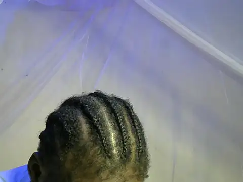 Snapshot of freaky_belle chatting on March 4, 5:42 am freaky belle online show from March 4, 5:42 am