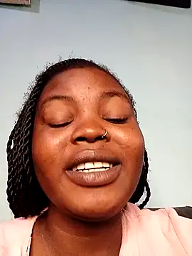 Snapshot of freaky_belle chatting on September 16, 8:26 am freaky belle online show from September 16, 8:26 am