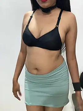 Snapshot of little_shadow chatting on January 3, 6:46 pm little shadow online show from January 3, 6:46 pm