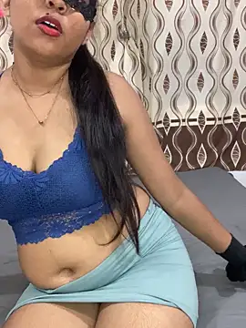 Snapshot of little_shadow chatting on September 9, 4:06 pm little shadow online show from September 9, 4:06 pm