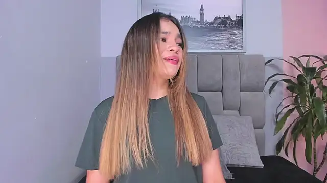 Snapshot of selene_tylor_ chatting on September 18, 5:09 am selene tylor online show from September 18, 5:09 am