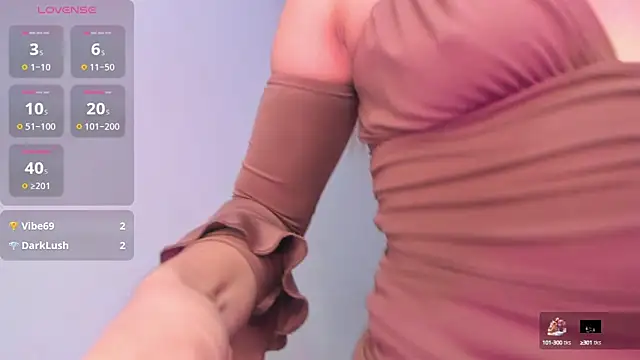 Snapshot of selene_tylor_ chatting on October 15, 9:15 pm selene tylor online show from October 15, 9:15 pm