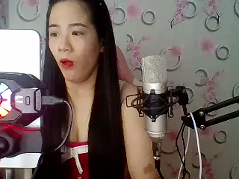 Snapshot of Nana-68 chatting on February 18, 4:15 am Nana-68 online show from February 18, 4:15 am