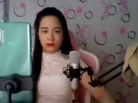 Snapshot of Nana-68 chatting on March 11, 2:07 pm Nana-68 online show from March 11, 2:07 pm