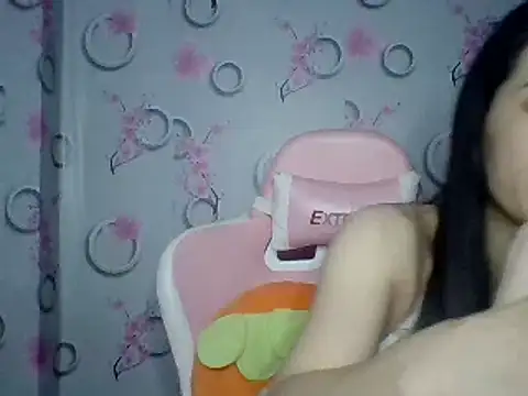 Snapshot of Nana-68 chatting on September 28, 2:00 pm Nana-68 online show from September 28, 2:00 pm