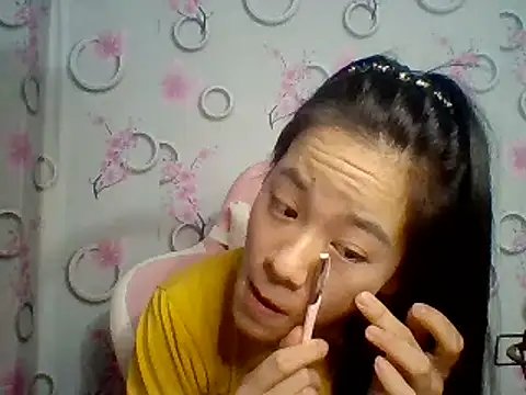 Snapshot of Nana-68 chatting on October 7, 2:03 pm Nana-68 online show from October 7, 2:03 pm