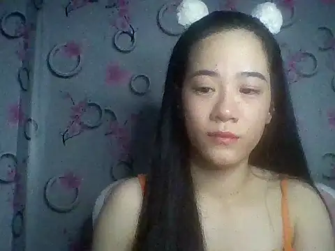 Snapshot of Nana-68 chatting on November 3, 4:30 pm Nana-68 online show from November 3, 4:30 pm