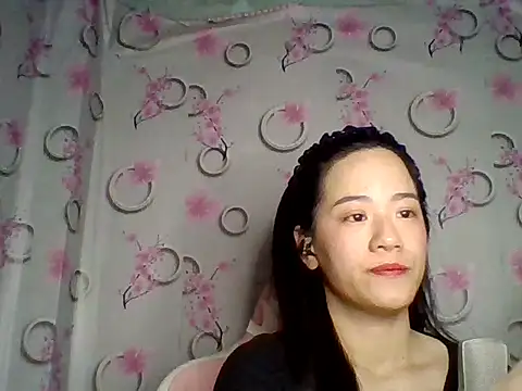 Snapshot of Nana-68 chatting on November 28, 3:36 pm Nana-68 online show from November 28, 3:36 pm