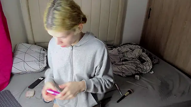 melo prin online show from October 20, 7:31 am