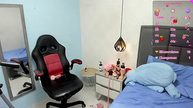 MADISON ROWAN1 online show from January 30, 6:24 am