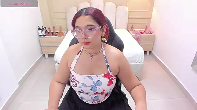 MADISON ROWAN1 online show from April 13, 3:34 am