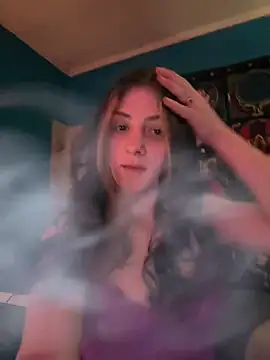 Snapshot of emilysue1 chatting on January 6, 12:13 pm emilysue1 online show from January 6, 12:13 pm