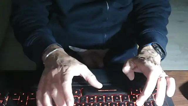 Adri gard online show from October 28, 9:28 pm