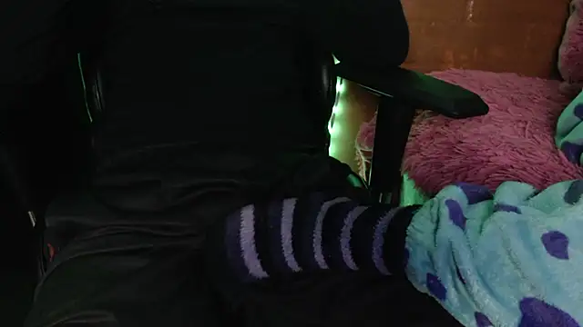 OldManAndGirlishLady online show from February 19, 2:12 am