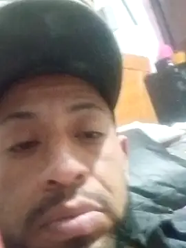 pineda1689 online show from April 21, 11:18 pm