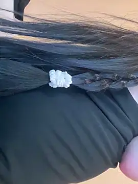 Snapshot of Evelyn_Moon chatting on February 17, 6:48 pm Evelyn Moon online show from February 17, 6:48 pm