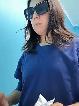 Reinacatchile online show from February 14, 3:31 pm