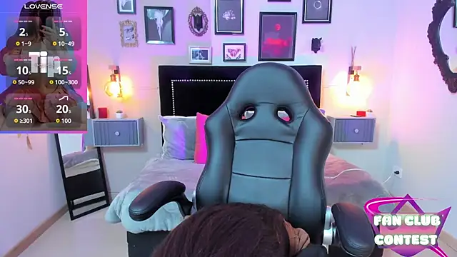 Charlotte  Benett online show from September 22, 4:58 am