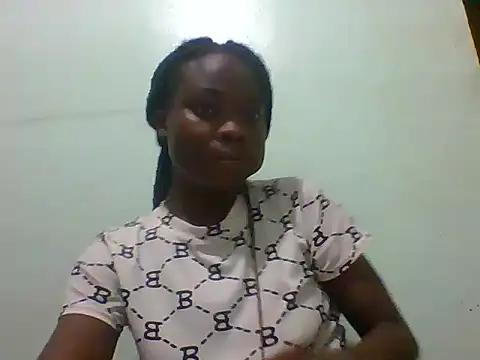 Snapshot of sexxyqueenn22 chatting on November 30, 4:11 pm sexxyqueenn22 online show from November 30, 4:11 pm