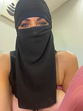 Amberonee31 online show from February 6, 9:28 pm