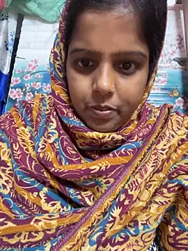 Snapshot of Beauty-queen chatting on November 11, 1:33 pm Beauty-queen online show from November 11, 1:33 pm