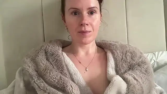 redheadrosie69 online show from January 13, 11:04 am