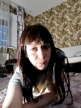 NikaXBerry online show from March 17, 1:39 pm