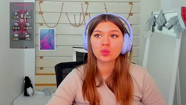 Josephine Kiss online show from January 2, 2:57 pm