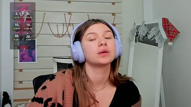 Josephine Kiss online show from January 8, 4:33 pm