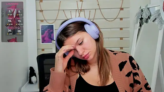 Josephine Kiss online show from January 11, 2:36 pm