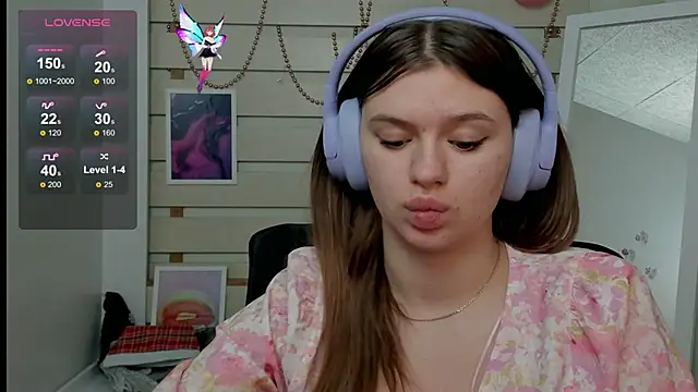 Josephine Kiss online show from March 8, 5:43 pm