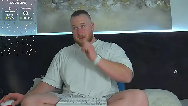 Snapshot of RoddyStill chatting on March 11, 2:40 pm RoddyStill online show from March 11, 2:40 pm